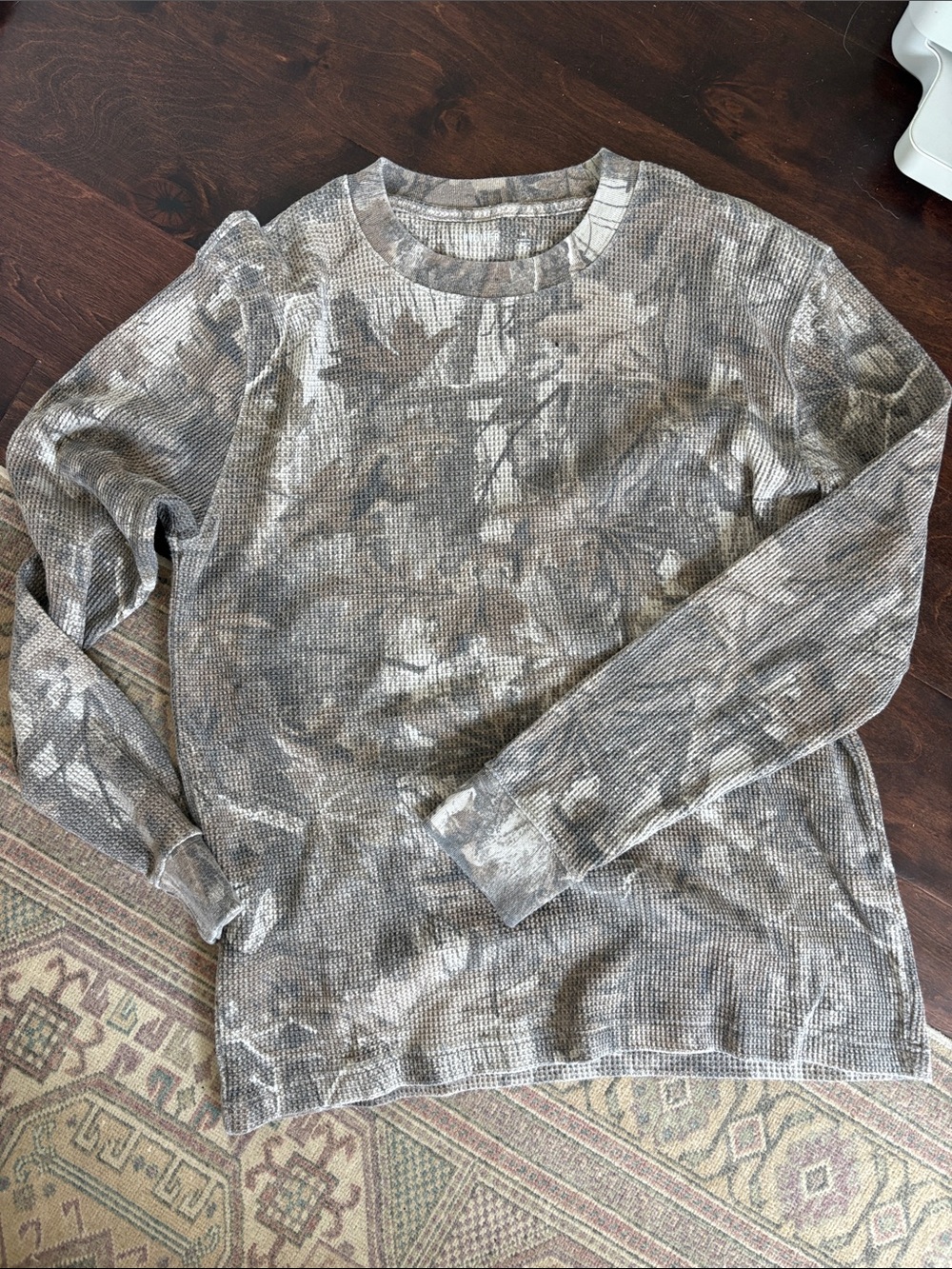 Hollister long sleeve camo size M